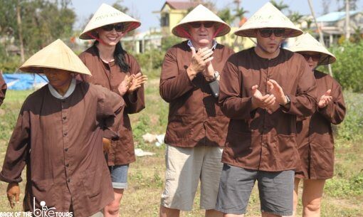 A Vietnamese traditional set of clothes