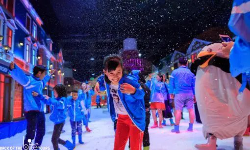 The largest indoor snow town all over SouthEast Asia