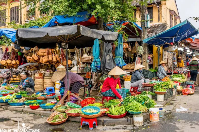 Street market in Hoian